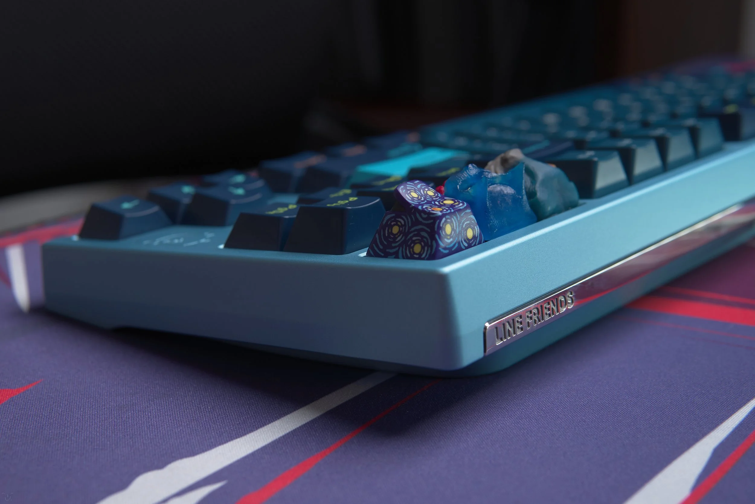 KDS Solarized Dark base + colorized KDS Solarized Dark Keycap Set